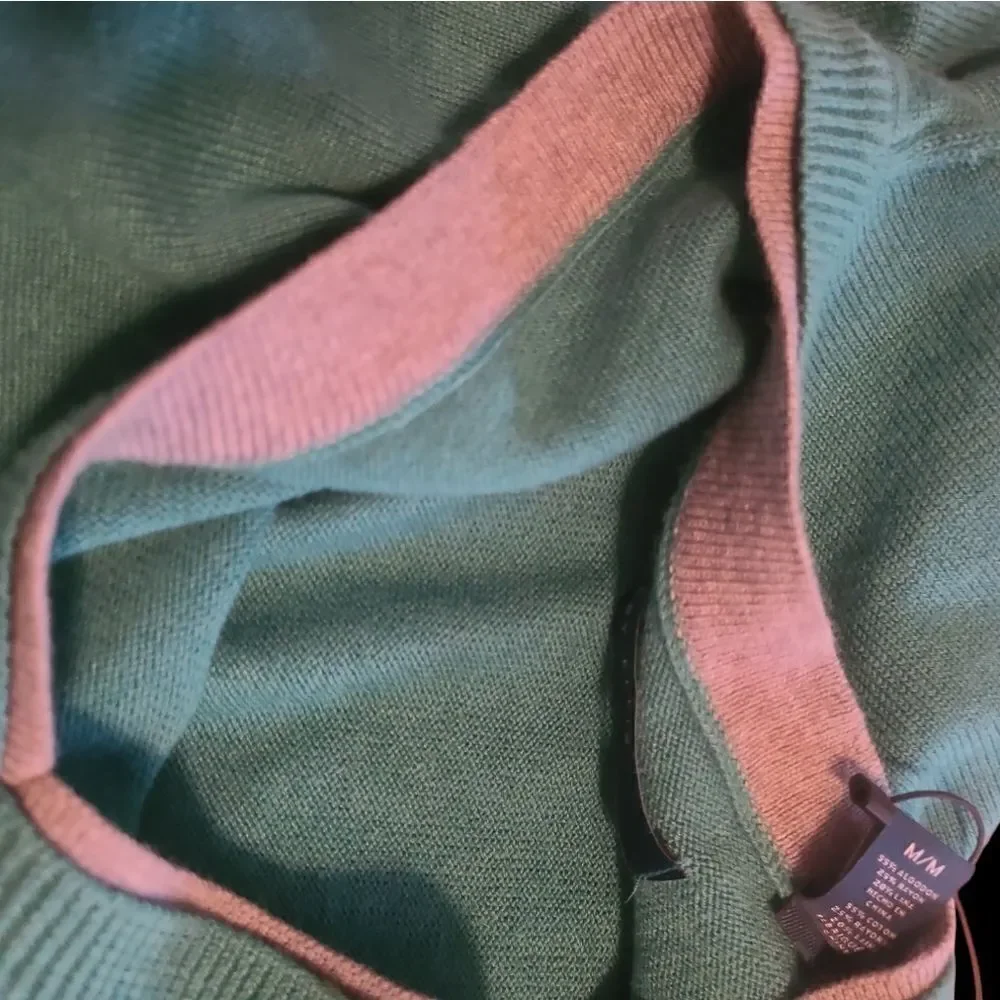 Perry Ellis Spruce Green v neck pullover er sweater sz M/M cotton poly blend
